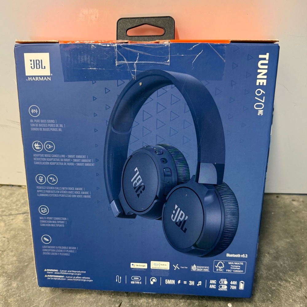 JBL Tune 670NC Wireless Headphones - Black - Picture 2 of 4